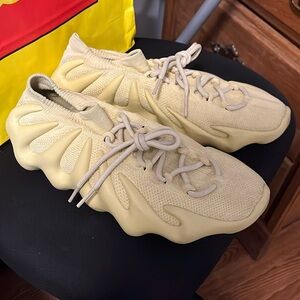 Yeezy 450 Sulfur